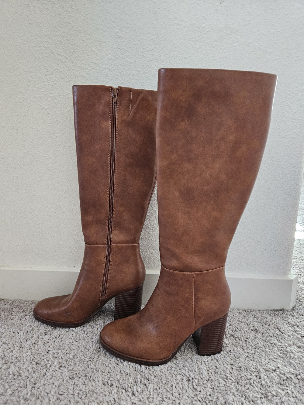 Women's Tall Brown Heeled Boots - Size 6.5